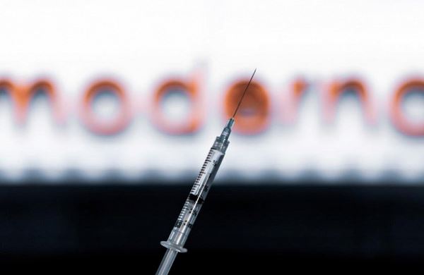<br />
Moderna поставит в Италию на 20% меньше вакцины от COVID-19<br />
