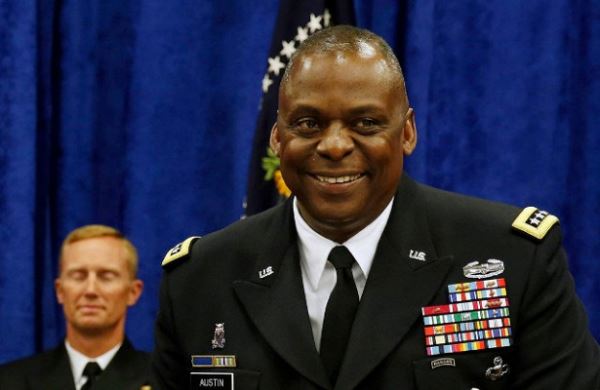 <br />
Афроамериканец впервые станет главой Пентагона<br />
