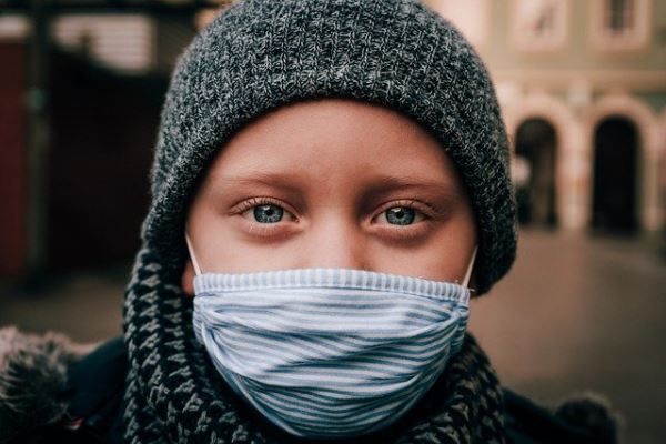 Заболеваемость коронавирусом в Петербурге сократилась до 1510 новых случаев за сутки